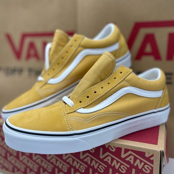 Vans WMNS Mustard Vans Men’s Old Skool
Ochre/True White Sneakers 
VN0A38G1QA0 - Picture 10 of 16